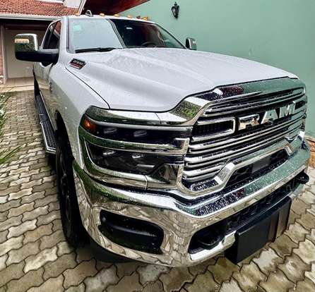 RAM-2500-6.7 I6 TURBO DIESEL LARAMIE CD 4X4 AUTOMÁTICO RAM-2500-2025