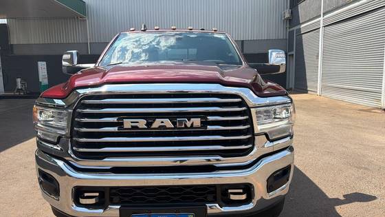 RAM 3500 6.7 I6 TURBO DIESEL LIMITED LONGHORN CD 4X4  AUTOMÁTICO