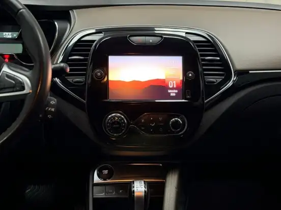 RENAULT-CAPTUR-2022