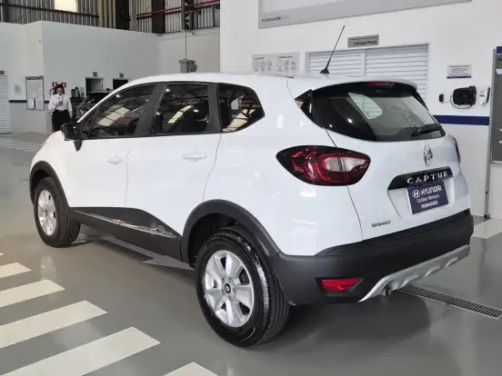 RENAULT-CAPTUR-2019