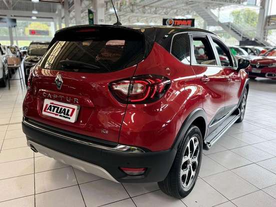 RENAULT-CAPTUR-2021