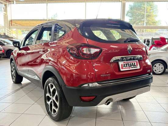 RENAULT-CAPTUR-2017
