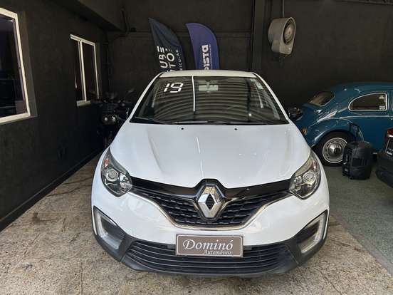 RENAULT-CAPTUR-2018