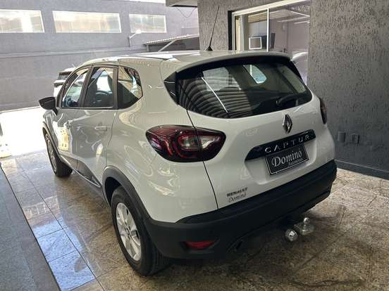 RENAULT-CAPTUR-2018
