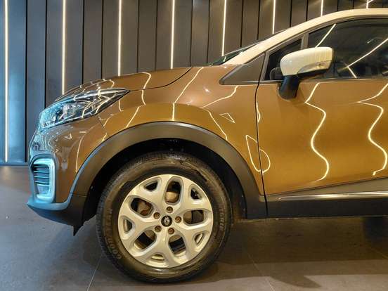 RENAULT-CAPTUR-2018