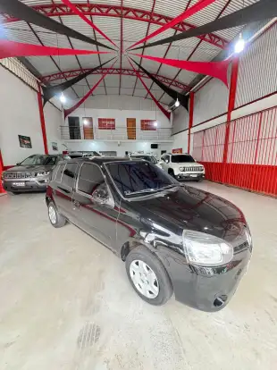 RENAULT-CLIO-2016