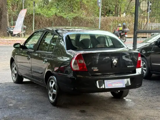 RENAULT-CLIO-1.6 PRIVILÉGE SEDAN 16V FLEX 4P MANUAL RENAULT-CLIO-2006