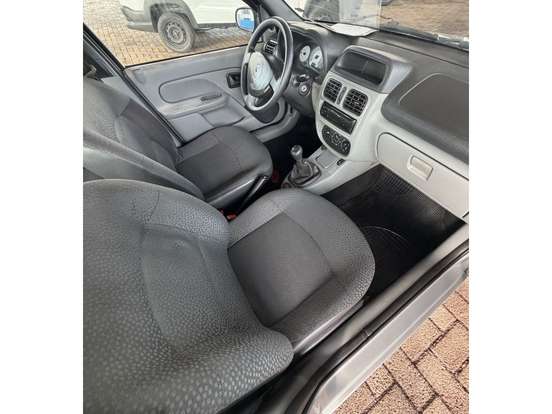 RENAULT-CLIO-1.0 AUTHENTIQUE 16V HI-FLEX 4P MANUAL RENAULT-CLIO-2006
