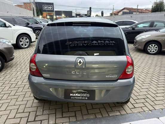 RENAULT-CLIO-2009