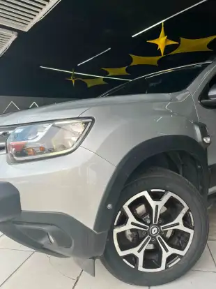 RENAULT-DUSTER-2022
