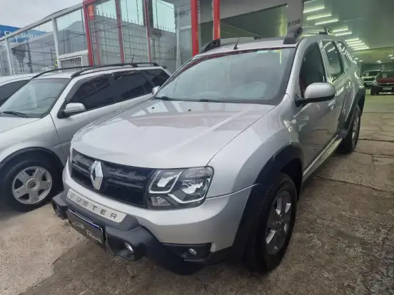 RENAULT-DUSTER-2019