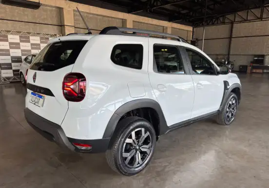 RENAULT-DUSTER-2024