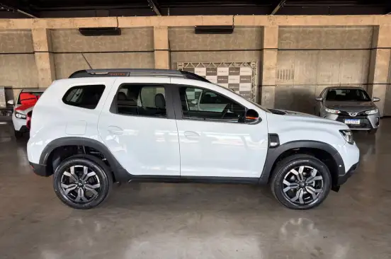 RENAULT-DUSTER-2024
