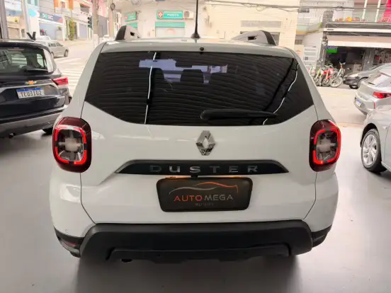 RENAULT-DUSTER-2023