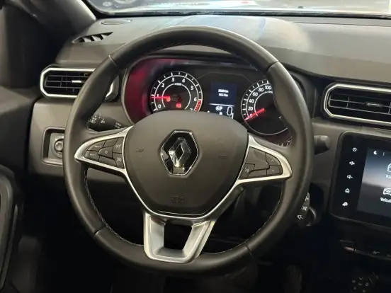 RENAULT-DUSTER-2025