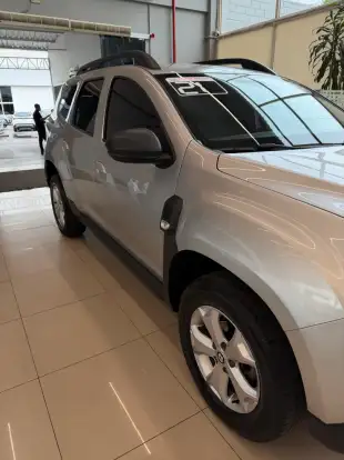 RENAULT-DUSTER-2020
