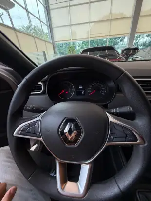 RENAULT-DUSTER-2020