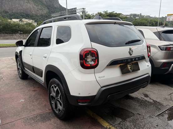 RENAULT-DUSTER-2023