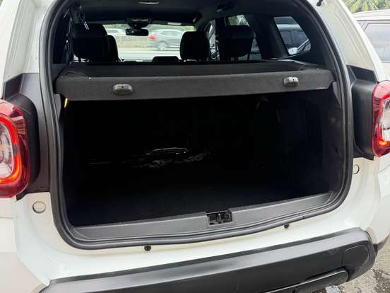 RENAULT-DUSTER-2023