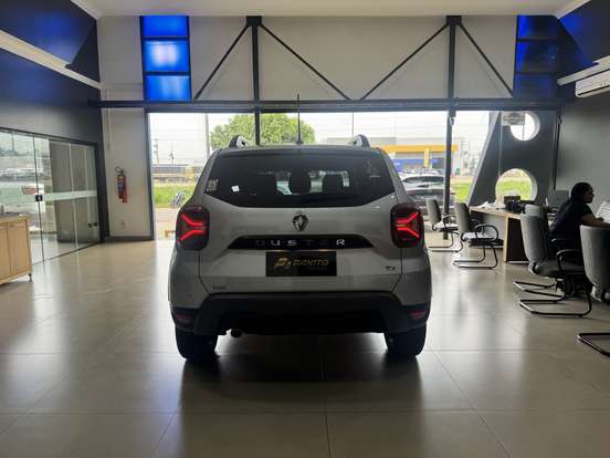 RENAULT-DUSTER-2024