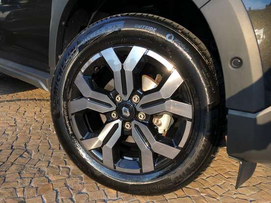 RENAULT-DUSTER-2024