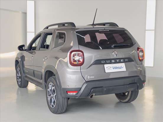 RENAULT-DUSTER-2022