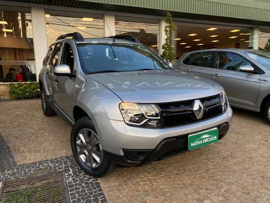 RENAULT-DUSTER-2019