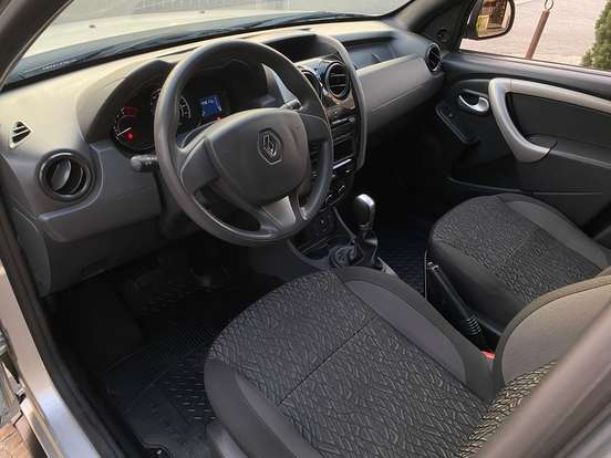 RENAULT-DUSTER-2019