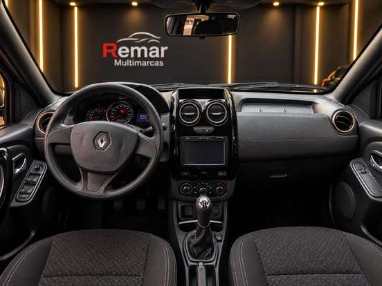 RENAULT-DUSTER-2018