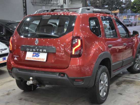RENAULT-DUSTER-2018