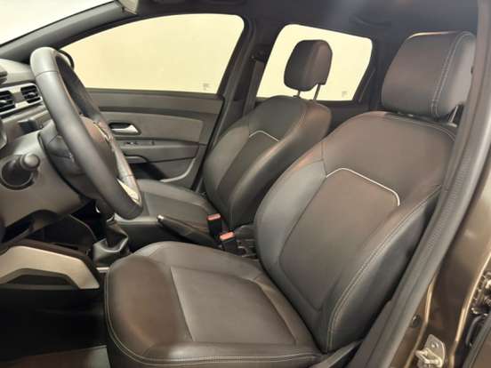 RENAULT-DUSTER-2022