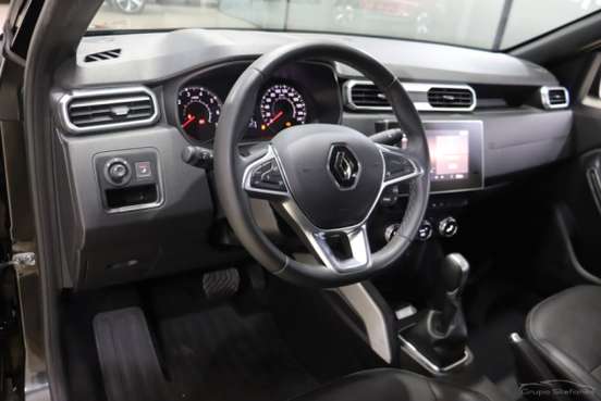 RENAULT-DUSTER-2022