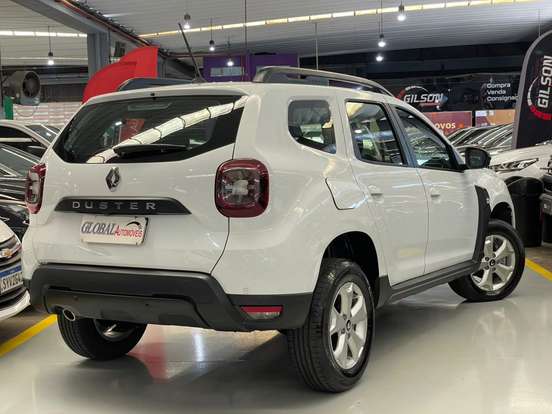 RENAULT-DUSTER-2023