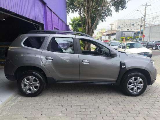 RENAULT-DUSTER-2025