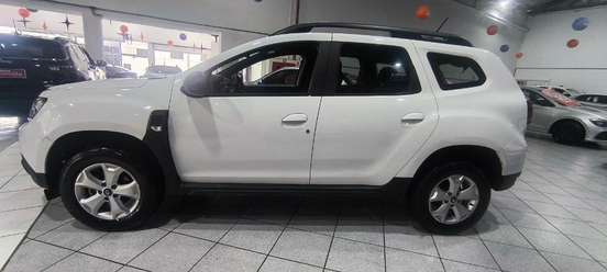 RENAULT-DUSTER-2024