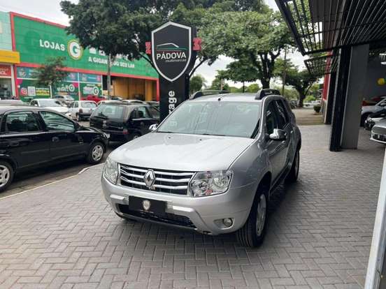 RENAULT-DUSTER-2014