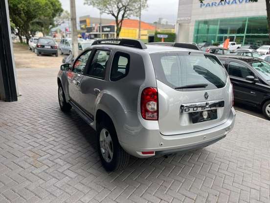 RENAULT-DUSTER-1.6 4X2 16V FLEX 4P MANUAL RENAULT-DUSTER-2014