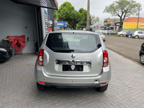 RENAULT-DUSTER-2014