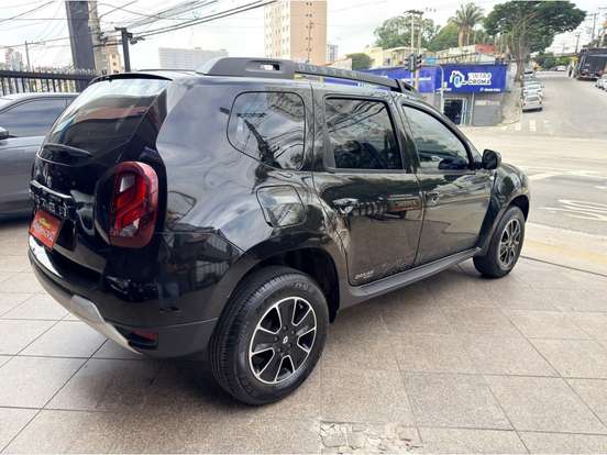 RENAULT-DUSTER-2016