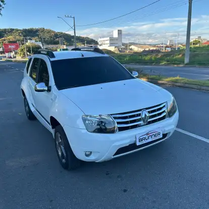 RENAULT-DUSTER-2013