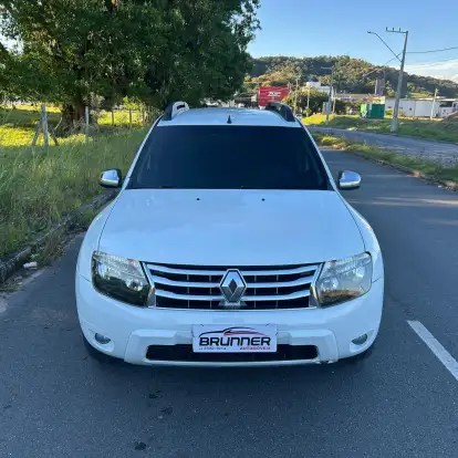 RENAULT-DUSTER-2013