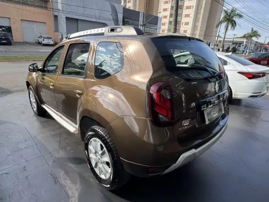 RENAULT-DUSTER-2.0 DYNAMIQUE 4X2 16V FLEX 4P AUTOMÁTICO RENAULT-DUSTER-2015
