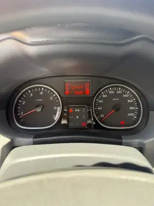 RENAULT-DUSTER-2012