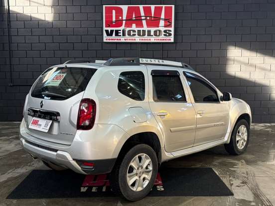 RENAULT-DUSTER-2016