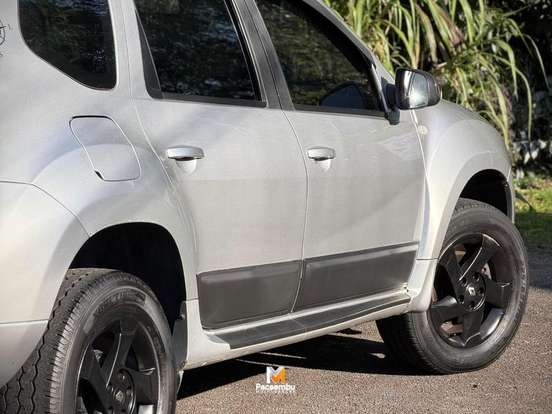 RENAULT-DUSTER-2013