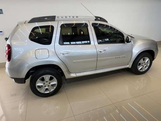 RENAULT-DUSTER-2016