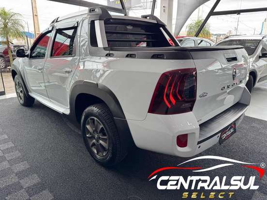 RENAULT-DUSTER OROCH-2.0 16V FLEX DYNAMIQUE 4P AUTOMÁTICO RENAULT-DUSTER OROCH-2017
