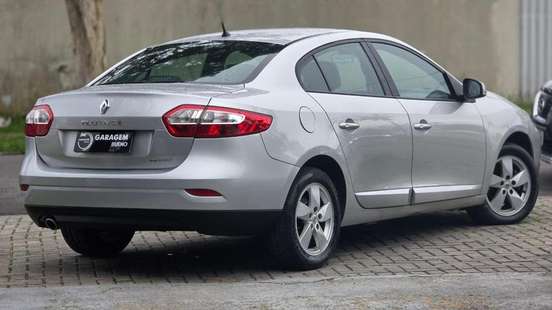 RENAULT-FLUENCE-2012