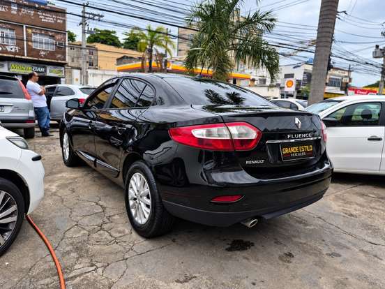 RENAULT-FLUENCE-2017