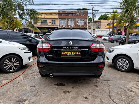 RENAULT-FLUENCE-2.0 DYNAMIQUE PLUS 16V FLEX 4P AUTOMÁTICO RENAULT-FLUENCE-2017